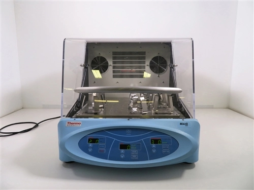 Thermo Scientific MaxQ 4000 Digital Orbital Incubator Shaker