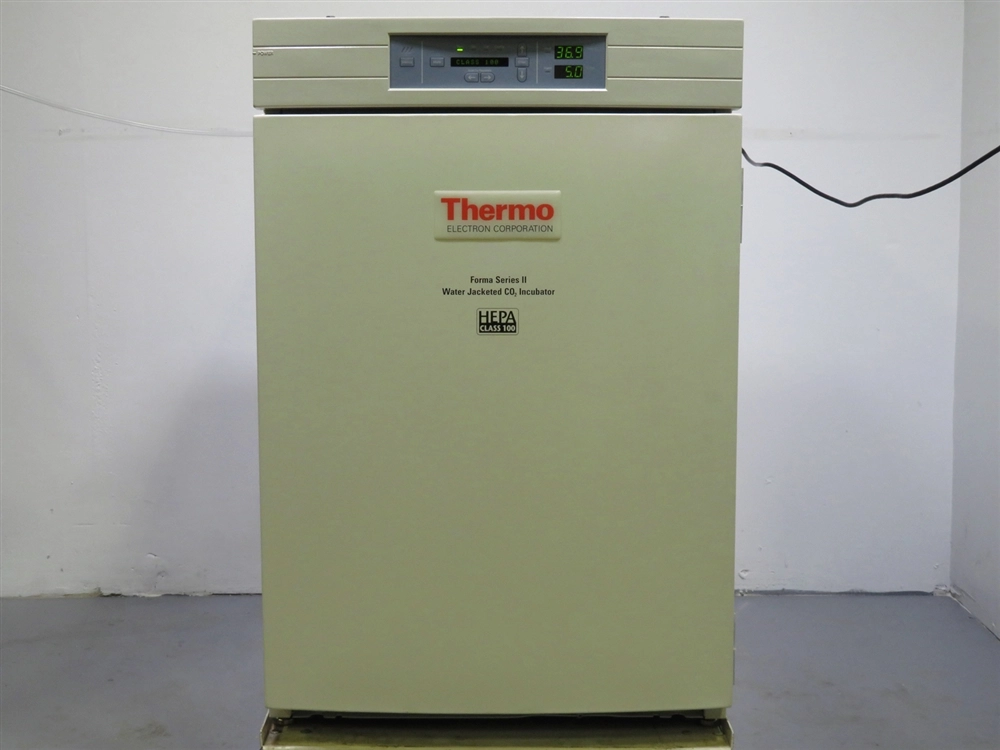 Thermo Forma 3110 CO2 Water Jacketed Incubator