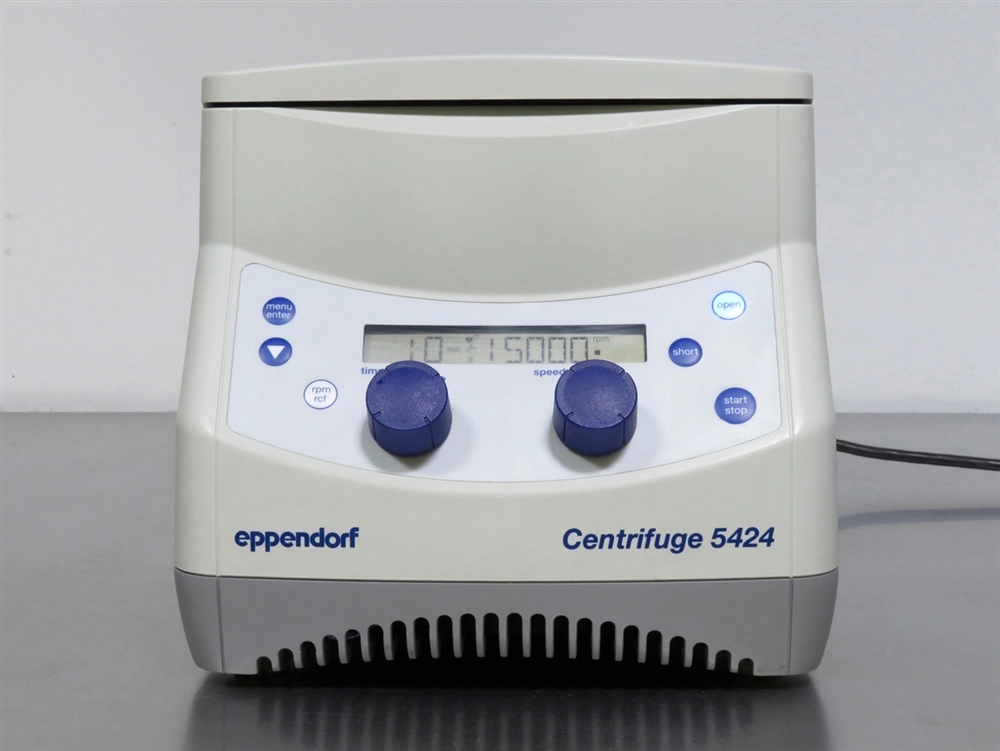 Eppendorf 5424 Centrifuge