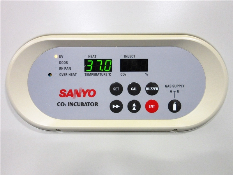 Sanyo MCO-18AIC(UV) CO2 Incubator | LabX.com