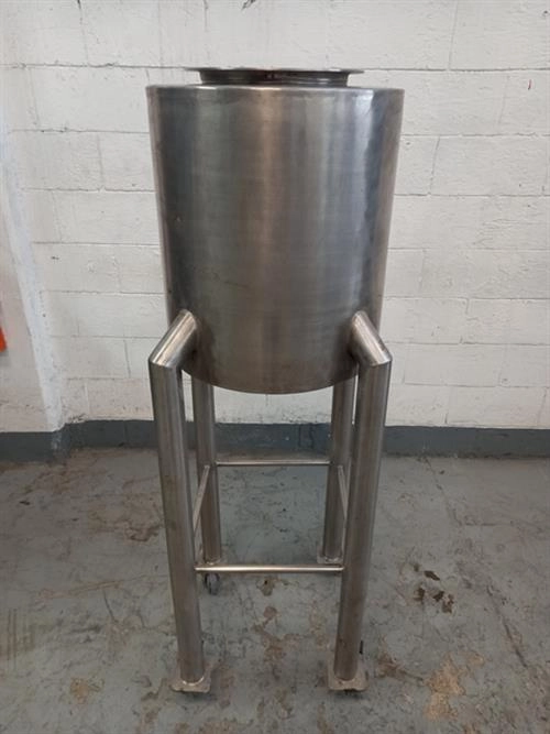 Stainless steel  25 gallon jacketed tank