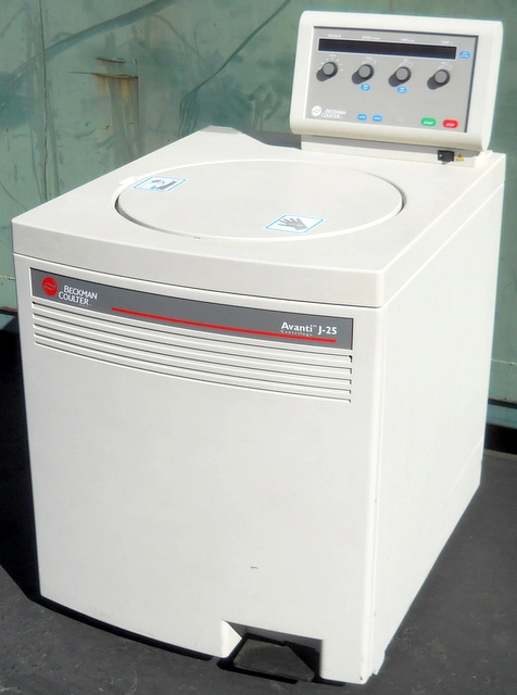 Beckman Avanti J-25 Refrigerated Superspeed Floor Model Centrifuge
