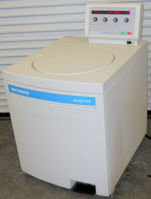 Beckman Avanti J-25 Refrigerated Superspeed Floor Model Centrifuge