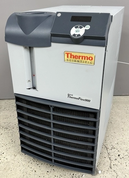 Thermo Neslab Thermo Neslab ThermoFlex 900 Recirculating Chiller 208 Volt