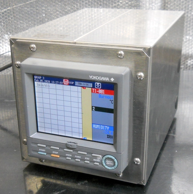 Yokogawa FX103-4-2 Paperless 3-Channel Recorder