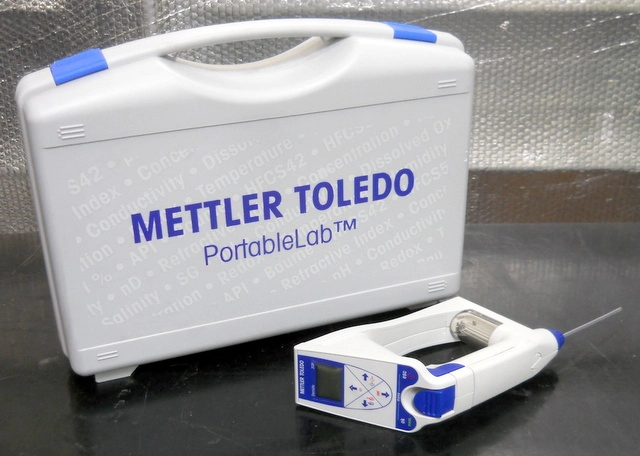 Mettler Toledo PortableLab Densito 30P Density Meter