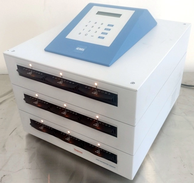Thermo iEMS 9-Place Microplate Incubator Shaker
