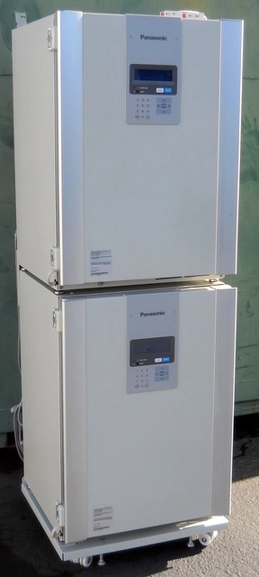 Panasonic MCO-19M-PA Dual-Chamber CO2 Incubators - 3 Gas Systems