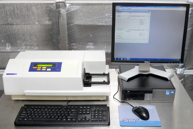 Molecular Devices SpectraMax 190 Microplate Absorbance Spectrophotometer