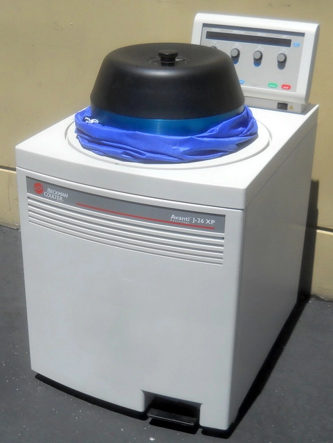 Avanti J-26 XP Refrigerated Floor Model Ultracentrifuge with JLA-8.1000 Rotor