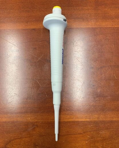 Eppendorf Reference Series Pipette 2-20 uL