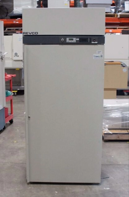Revco Refrigerator REL3004A21
