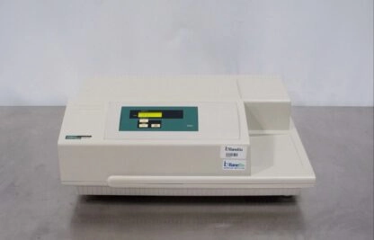 Molecular Devices Microplate reader VersaMax