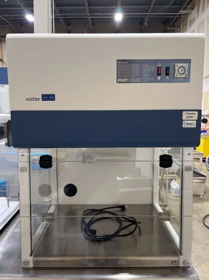 Esco 2&prime; PCR Cabinet SCR-2A2