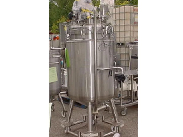 Precision Stainless 300 Liter Pressure Tank