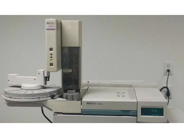 HP 6890 with TCD and Autosampler