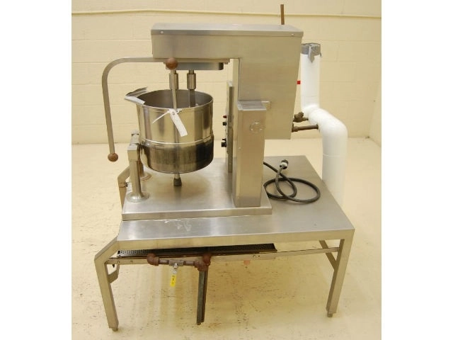 Groen 5 Gallon Twin Motion Jacketed Tilting Kettle