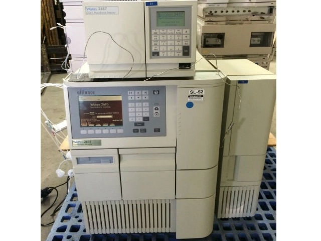 Waters 2695 HPLC with 2487 Absorbance Detector