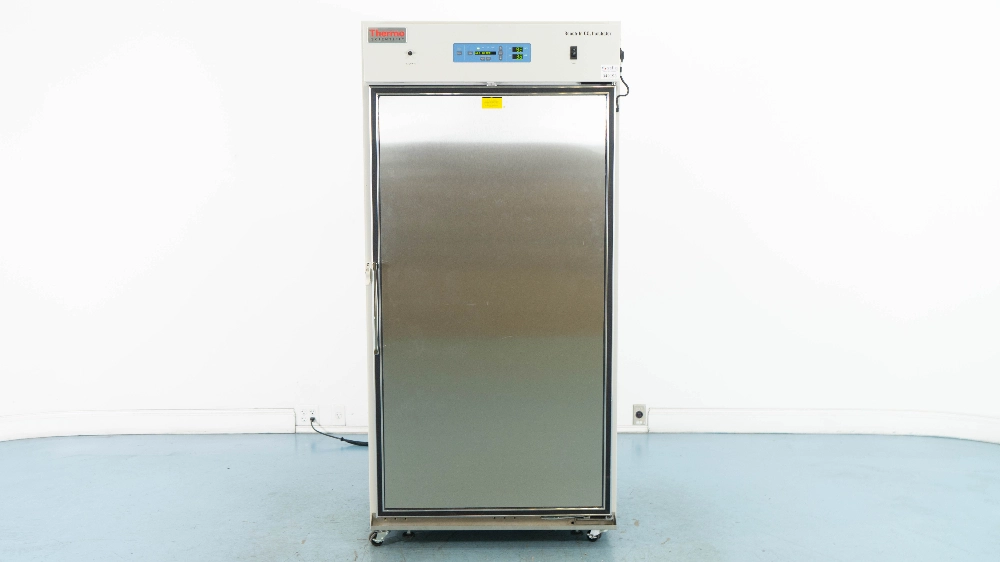 Thermo Reach-In CO2 Incubator