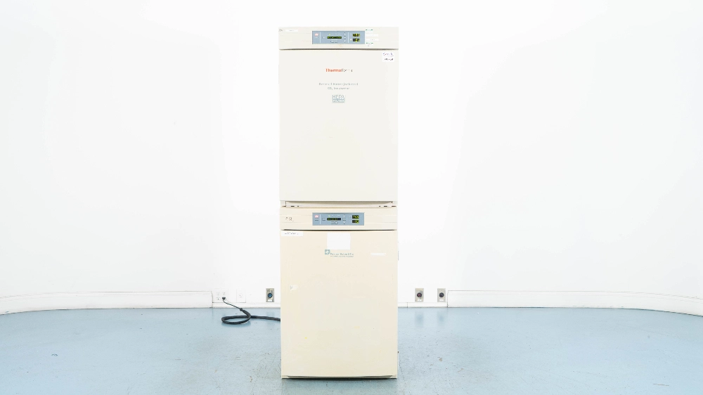 Thermo Forma Series II Water jacketed Double Stack CO2 Incubator