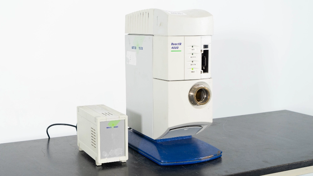 Mettler Toledo ReactIR 4000 Spectrometer | LabX.com