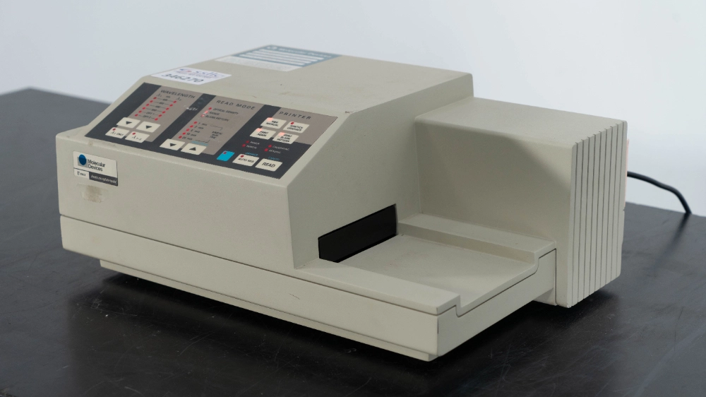 Molecular Devices Vmax Microplate Reader