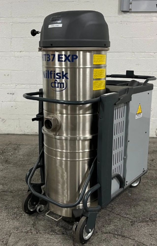 Nilfisk CFM VHT37 Vacuum Cleaner System