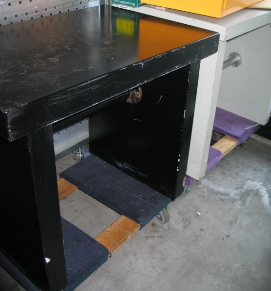 Epoxyn Anti Vibration Balance Tables