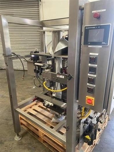 Formers Vertical Form &amp; Seal Machine