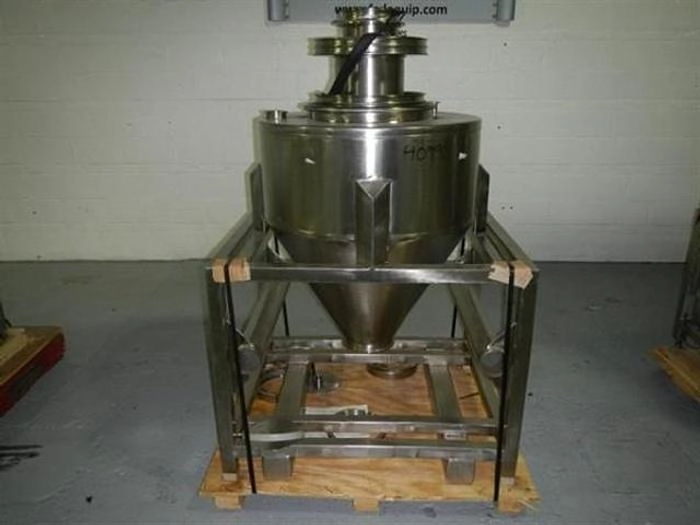 9.5 cu ft B and G tote