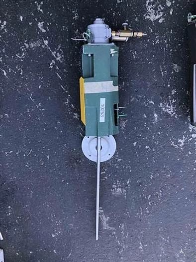 Pneumatic Lightnin Mixer