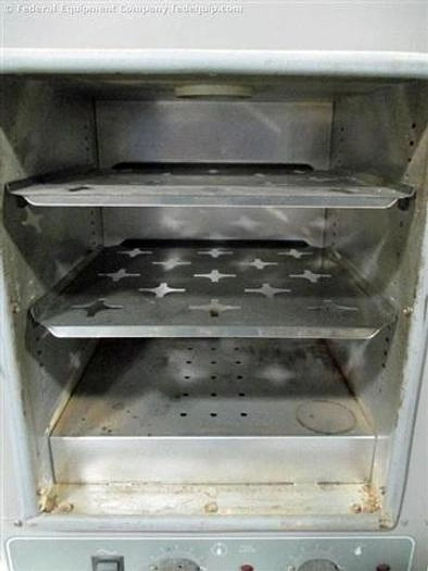 VWR INCUBATOR, MODEL 1310