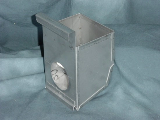 Medium Guinea Pig Feeder