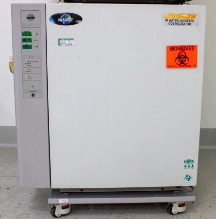 NuAire NU 4850 US Autoflow Water-Jacketed CO2 Incubator