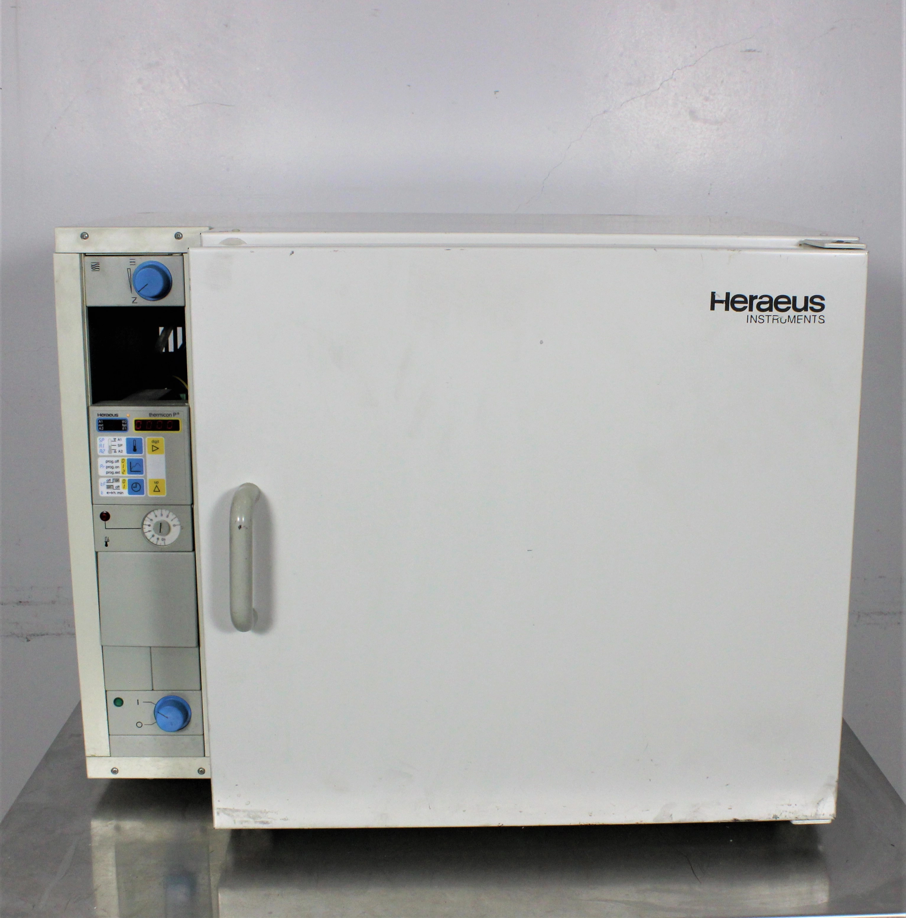 Heraeus B 6060 CO2 Incubator for Laboratory and Research Use - Needs Repairs - AS-IS Sale - 3350397