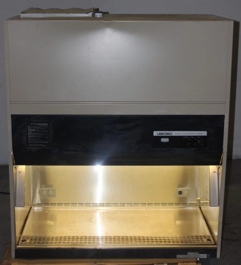 Labconco 36808 Biosafety Cabinet 5Ft Hood - Very Good Condition - 3368258