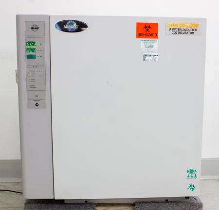 NuAire NU-4850 US Autoflow Water Jacketed CO2 Incu CLEARANCE! As-Is