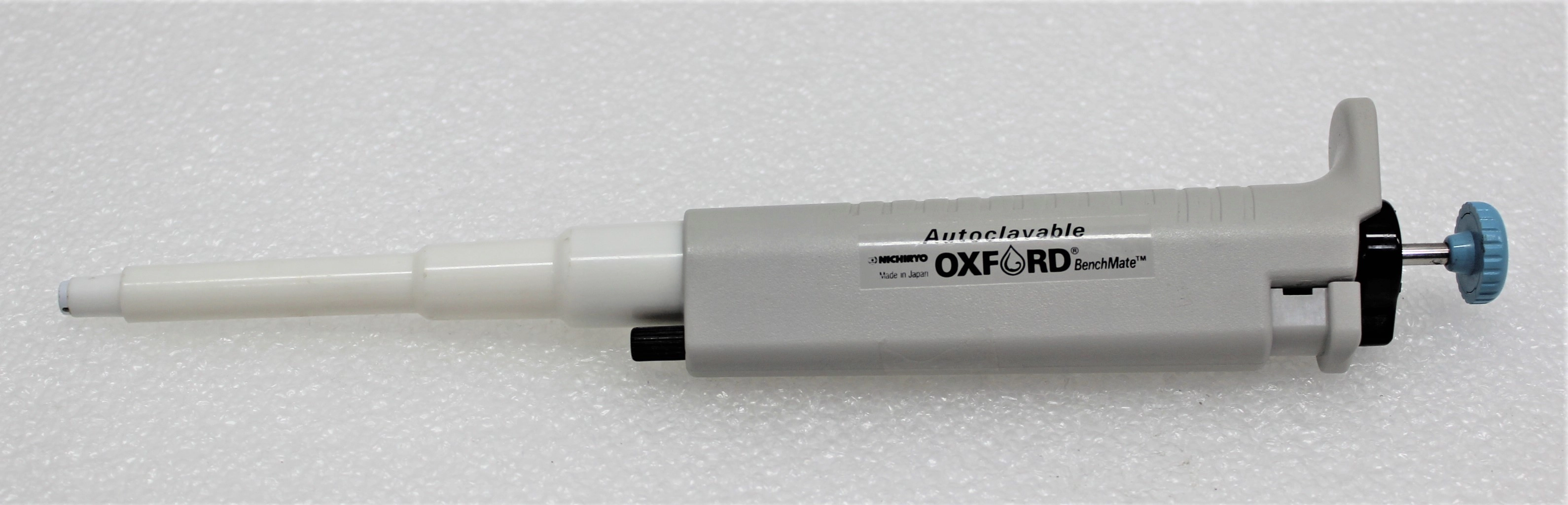 Oxford Lab Products BenchMate Autoclavable Single Channel Pipette 100-1000l - 3363205