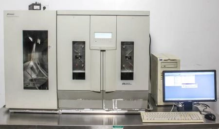 Applied Biosystems Pioneer Peptide Synthesis  with Computer