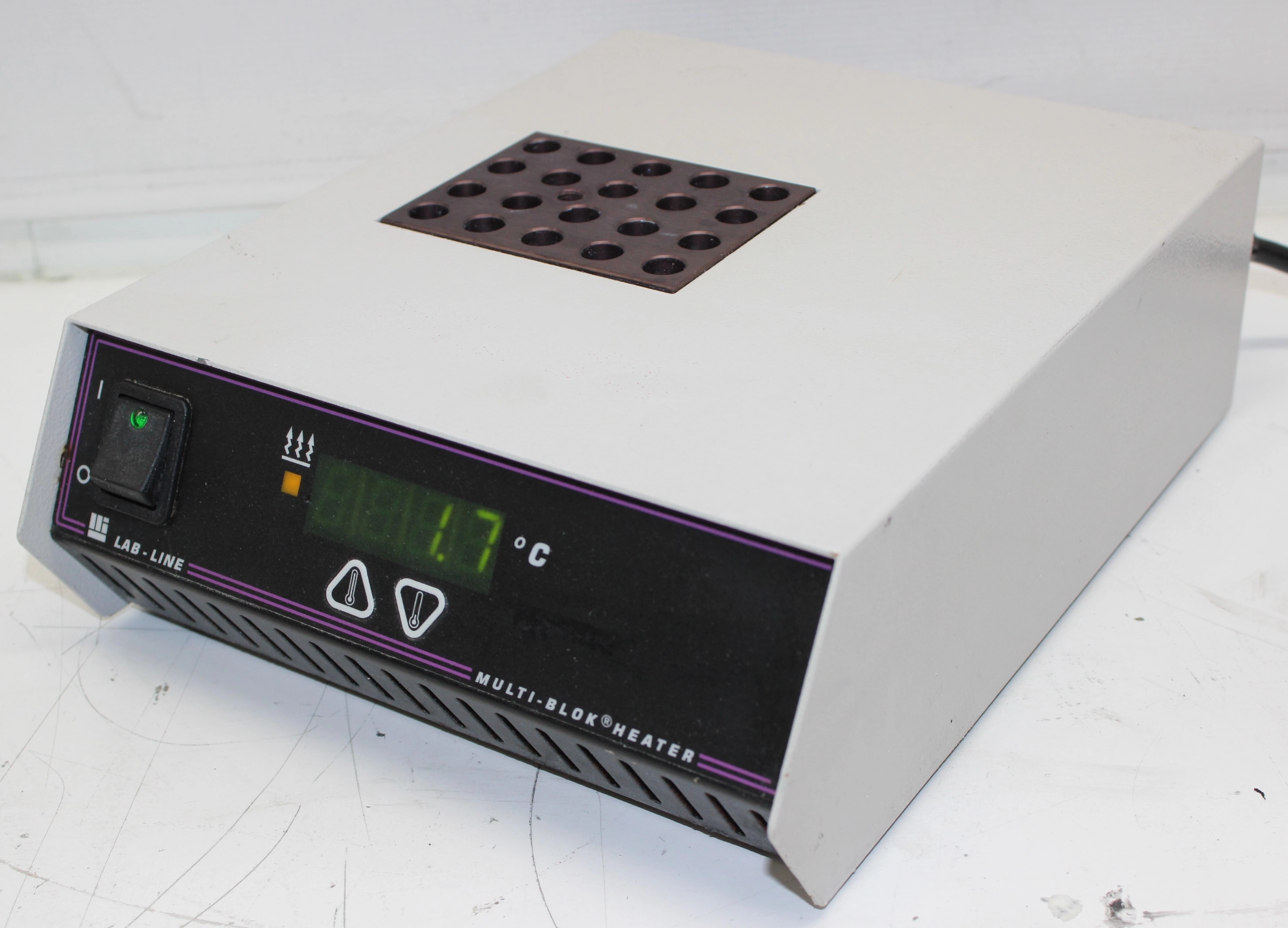 LabLine Model 2000 Dry Hot Block Incubator - 3347286