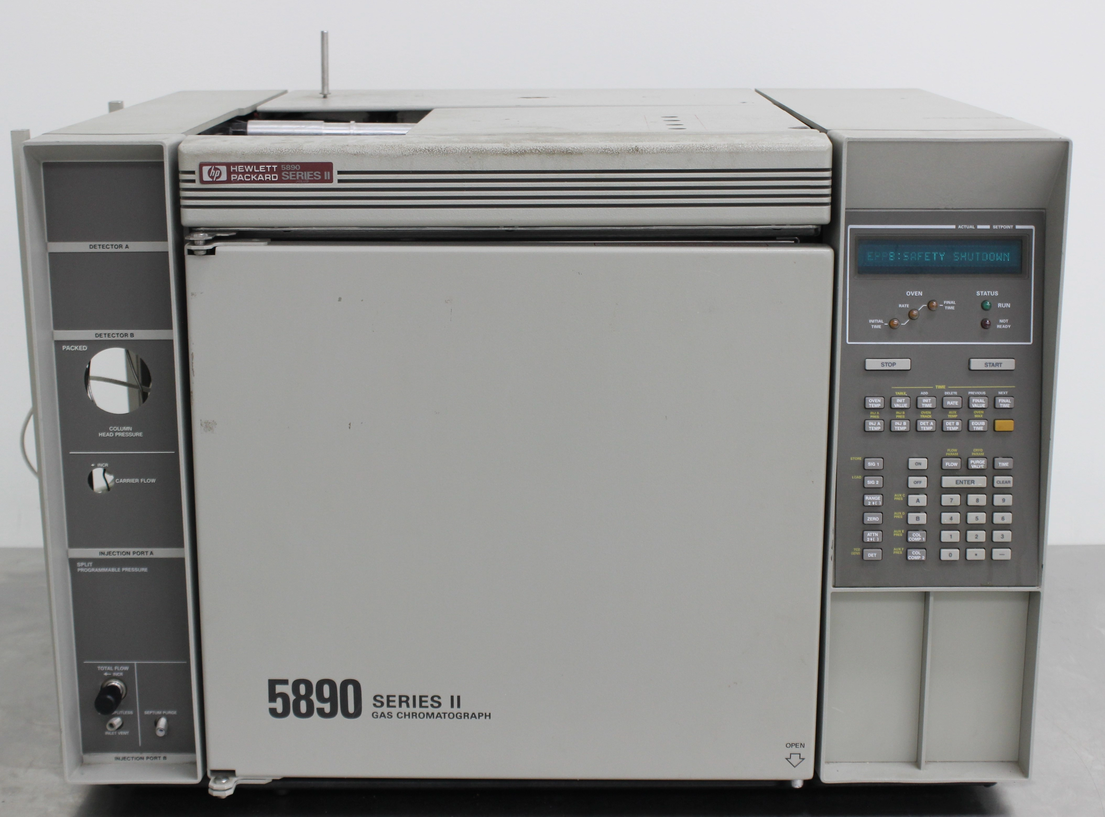 HP 5890 Series II Gas Chromatograph - For Parts or Not Working (AS-IS, Error EPPB Safety Shutdown) - 3369979