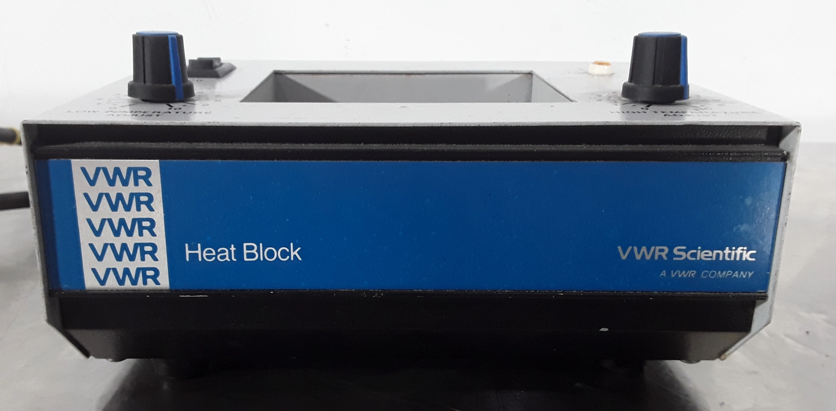 VWR Analog Heat Block, Catalog # 13259-005, Multi-purpose unit, 150C Temperature Range - 3350236