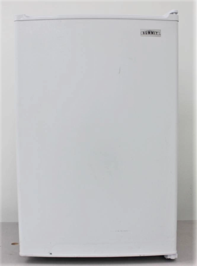 SUMMIT FS60M Energy Efficient Front-Opening Freezer - 3363973