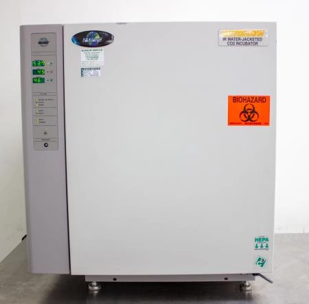 NuAire NU-4850 US Autoflow Water Jacketed CO2 Incu CLEARANCE! As-Is