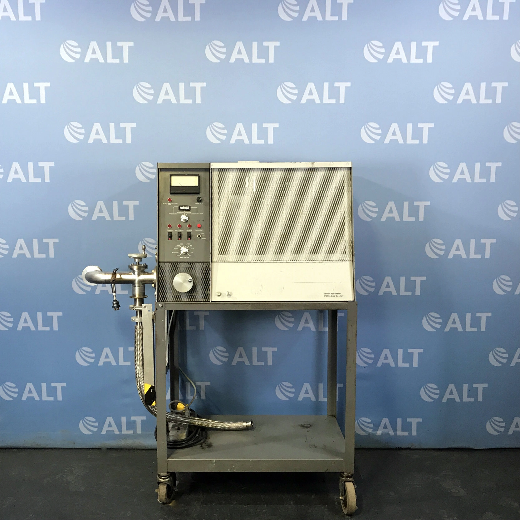 Dupont 120 SSA Leak Detector