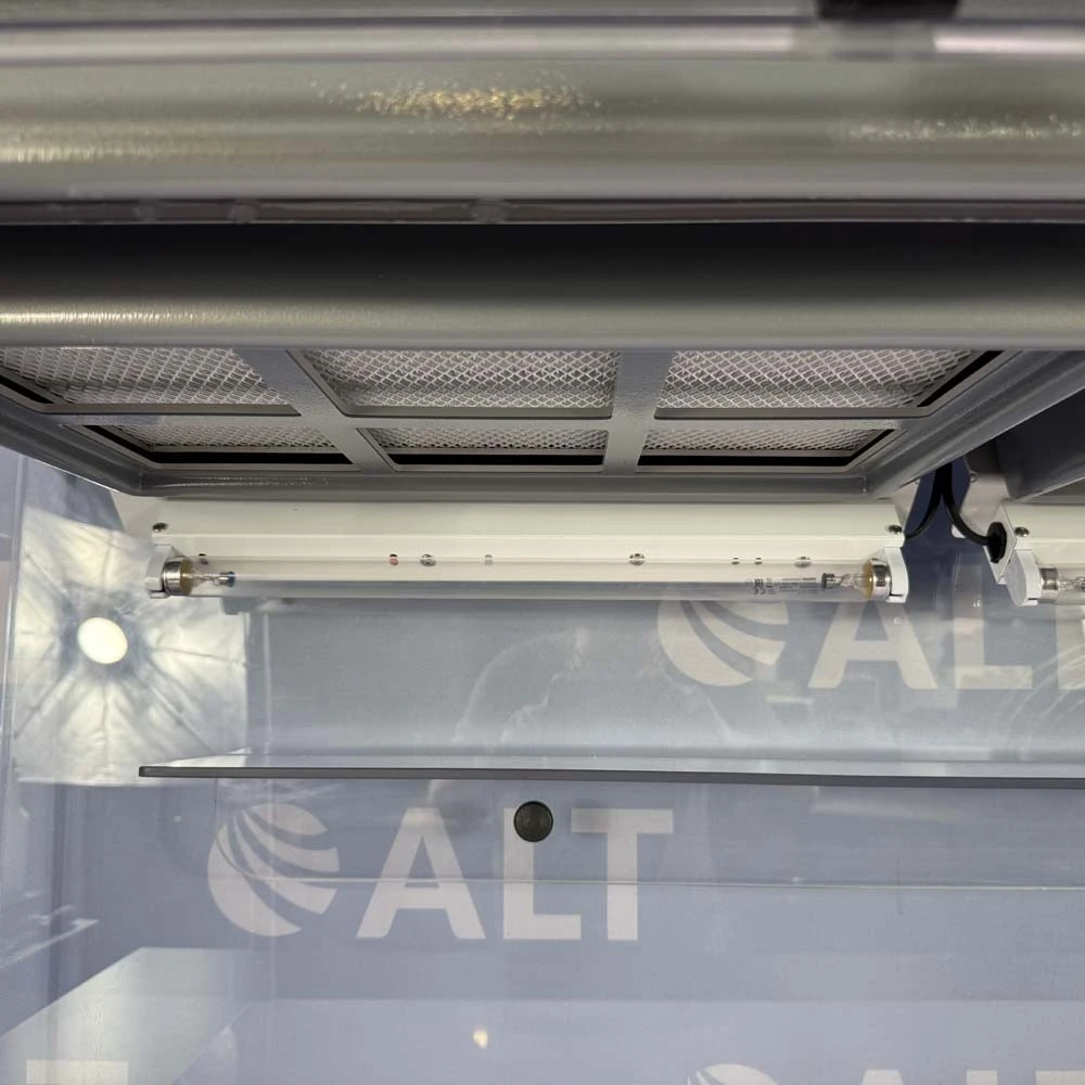 AirClean Systems  600 PCR Workstation Model AC648LFUVC