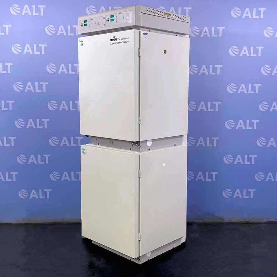 Nuaire  Autoflow NU-8700 Dual Stack Water Jacketed CO2 Incubator