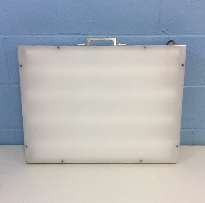 Laboratory Supplies G129E2 Light Box