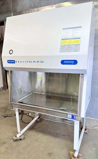 Baker 4ft. SG404-M SterilGARD Biosafety Cabinet
