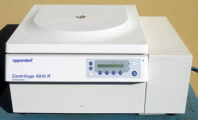 Eppendorf 5810R Refrigerated Benchtop Centrifuge